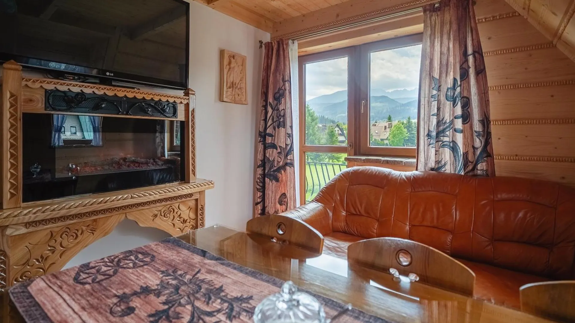 Apartamenty Willa Szafran z widokiem na góry Zakopane Polska