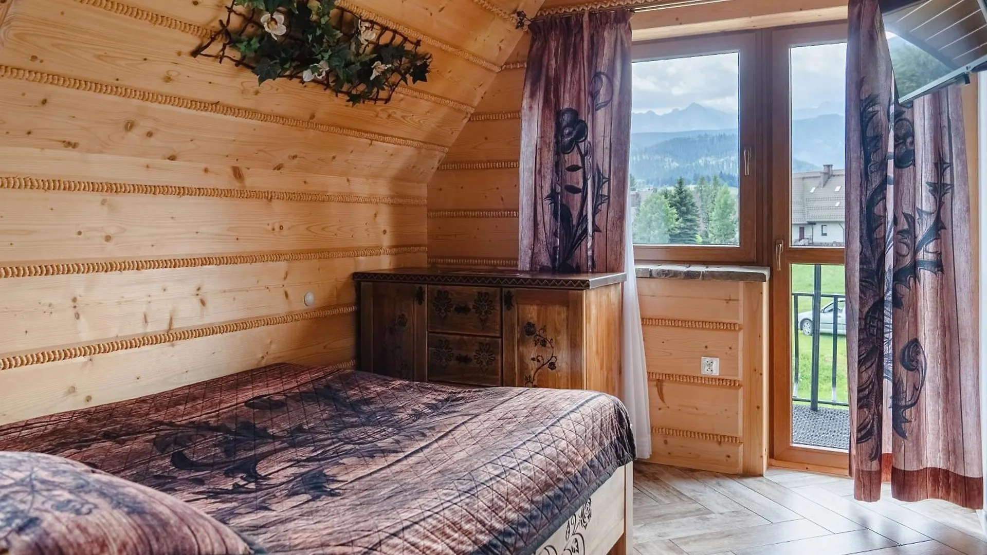 Apartamenty Willa Szafran Z Widokiem Na Gory Zakopane 0*,  Poland